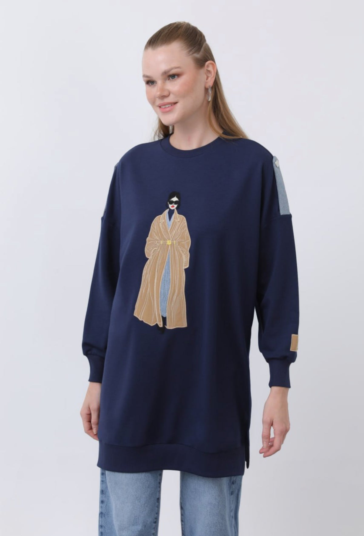 Graphic top Basic Puane